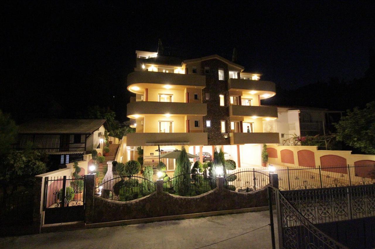 Villa Jupok Бар Экстерьер фото