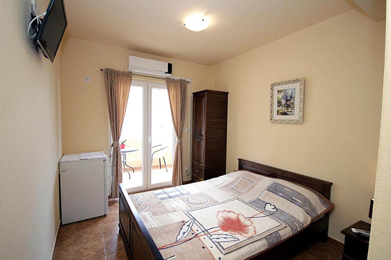 Villa Jupok Бар Экстерьер фото