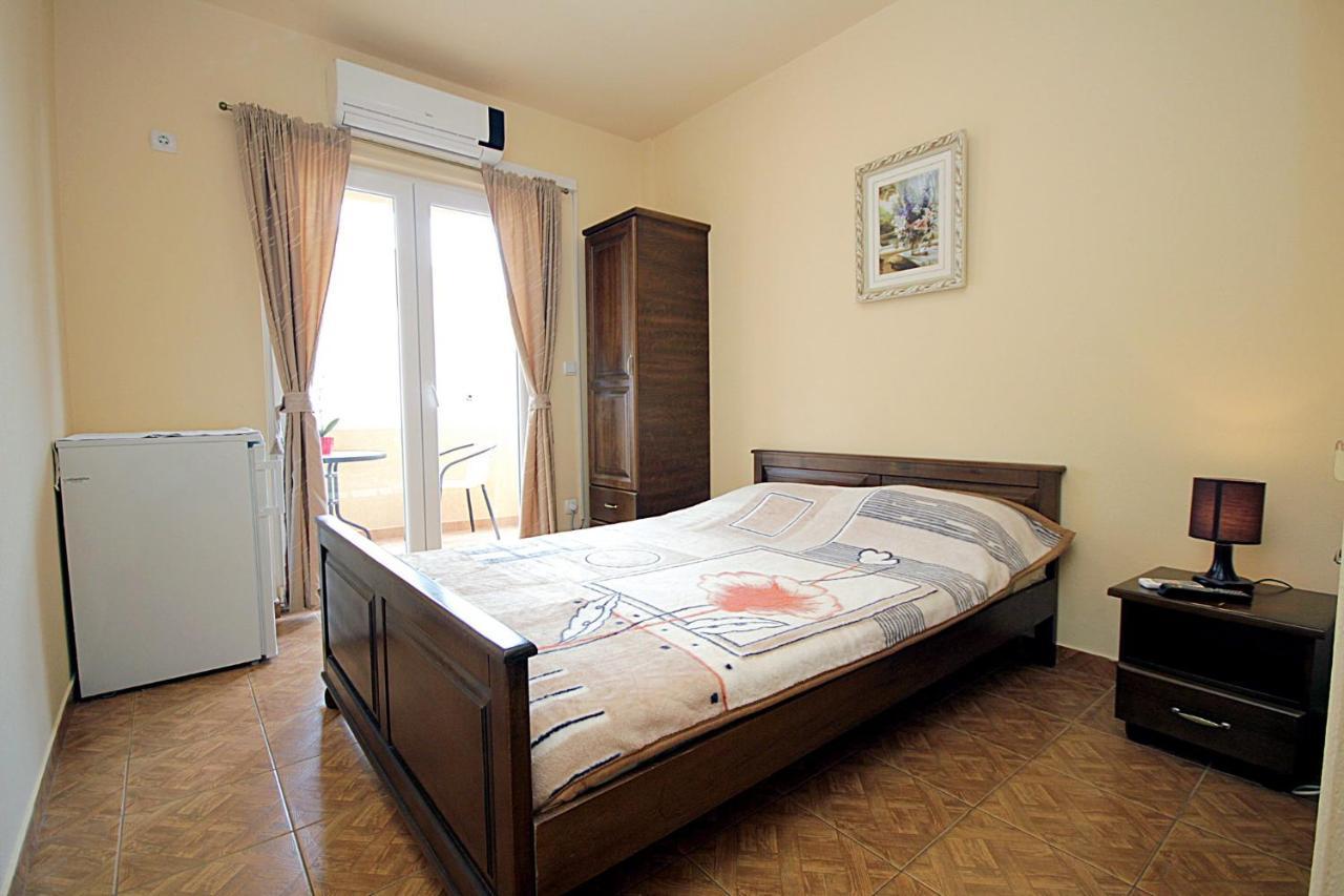 Villa Jupok Бар Экстерьер фото