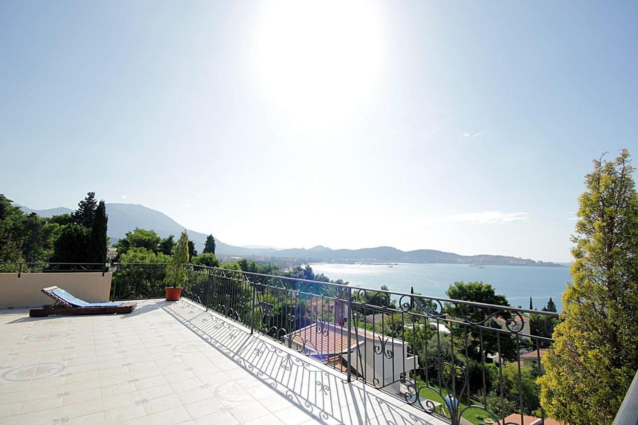 Villa Jupok Бар Экстерьер фото