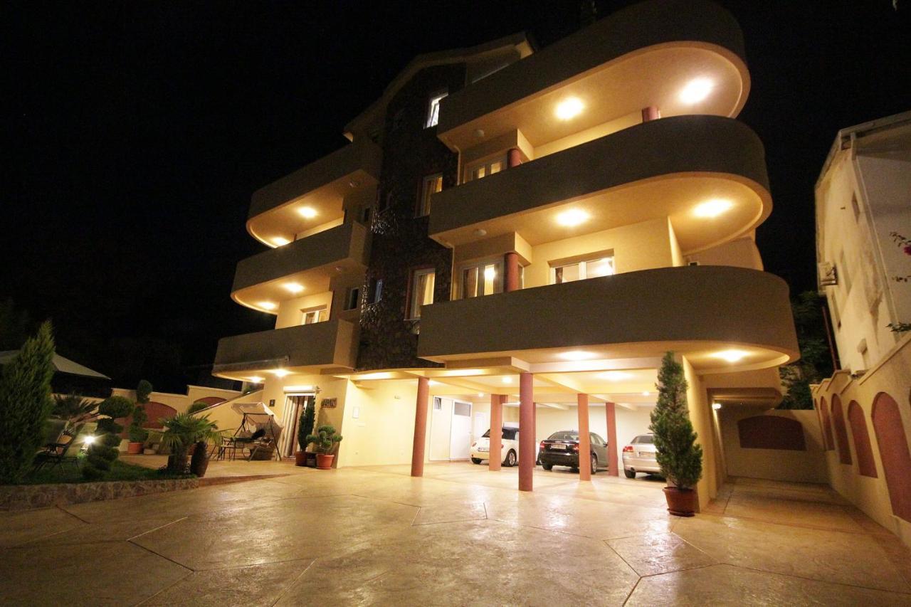 Villa Jupok Бар Экстерьер фото