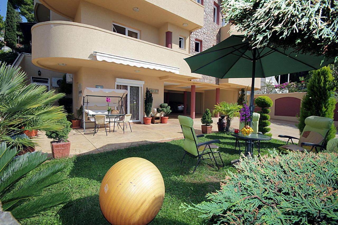 Villa Jupok Бар Экстерьер фото