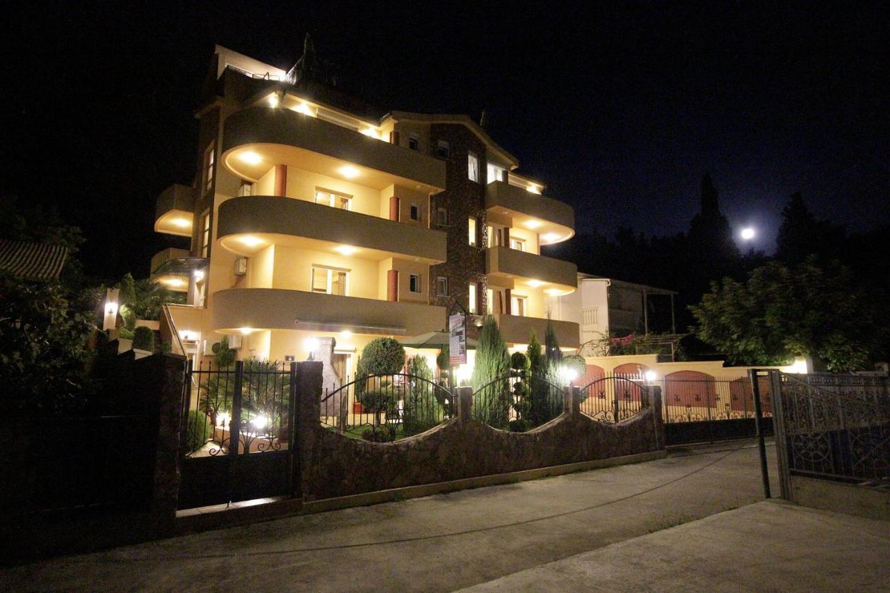 Villa Jupok Бар Экстерьер фото