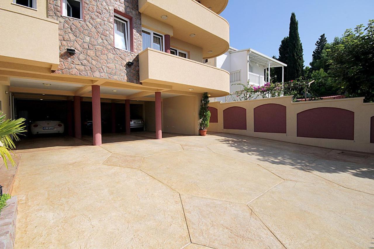 Villa Jupok Бар Экстерьер фото